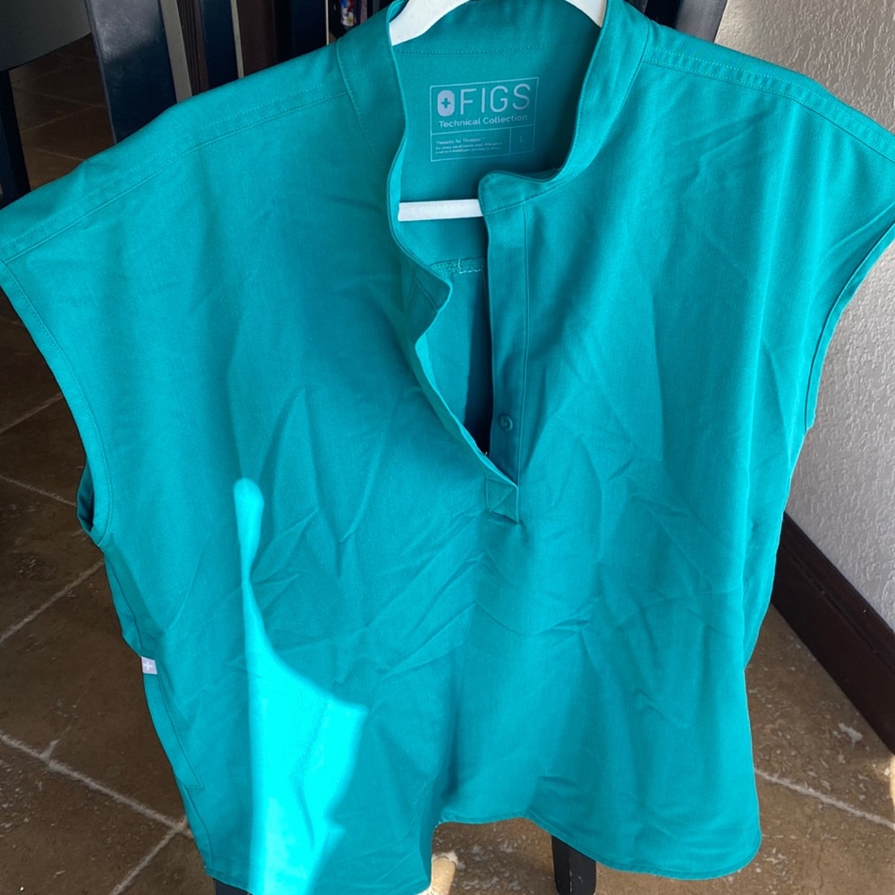 figs scrub set green